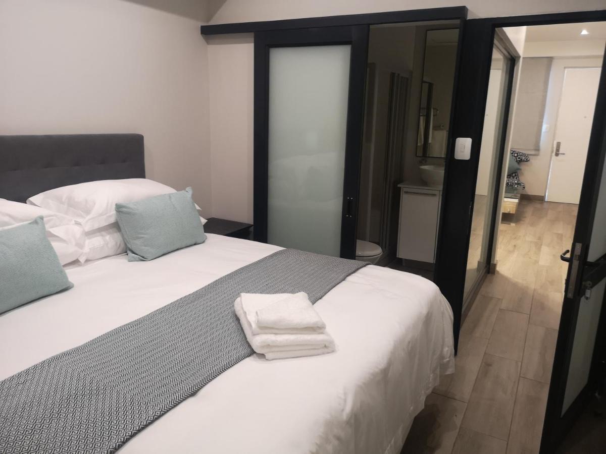 The Regency - Cosy Private Hotel Apartment - Unit 219 Pretoria Exterior foto